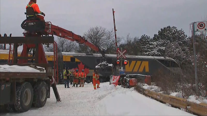Collision between train and snowplow in Scarborough results in delays