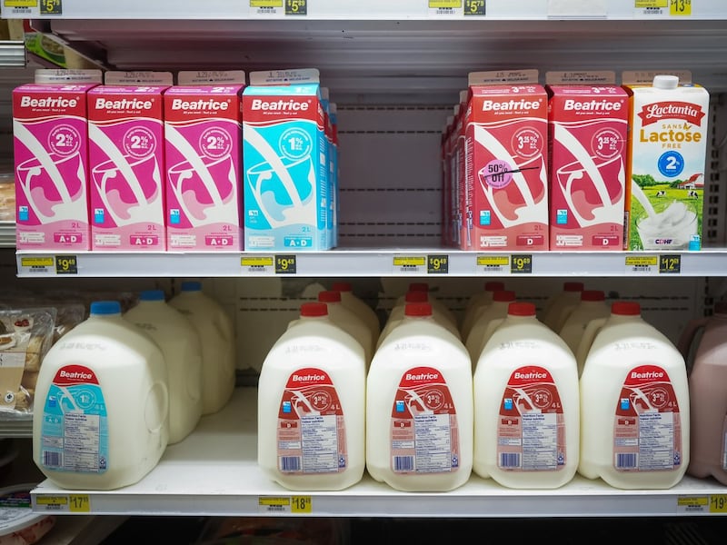 Grocers say they’re being squeezed by Manitoba milk-price freeze