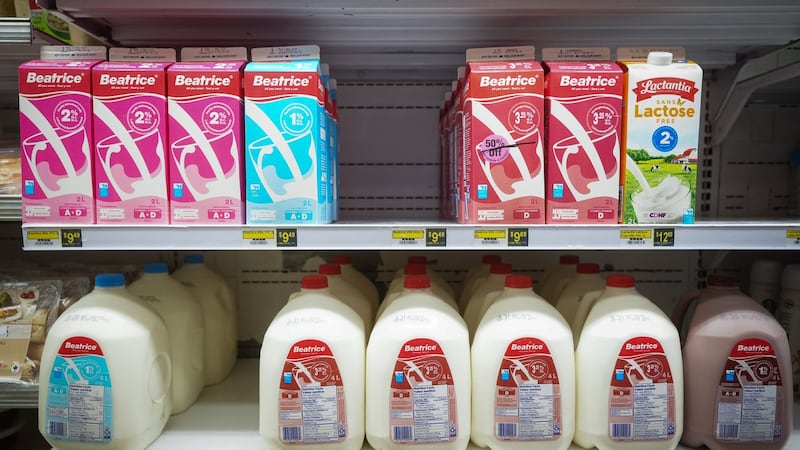 Grocers say they’re being squeezed by Manitoba milk-price freeze