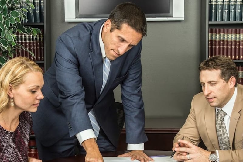 Lior Samfiru reviews reveal why so many Canadians turn to him for legal help after job loss