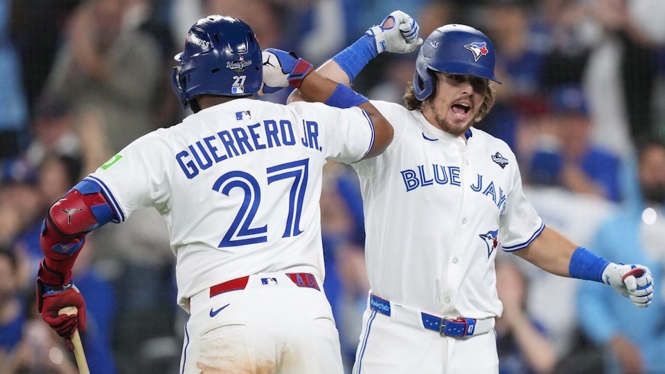 Blue Jays make a big statement in Game 1 of WS defeating the Dodgers 11-4