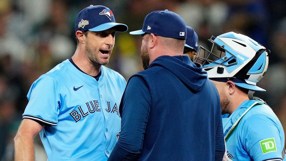 ‘He got the job done’: Scherzer propels Blue Jays to 8-2 win, evening up series