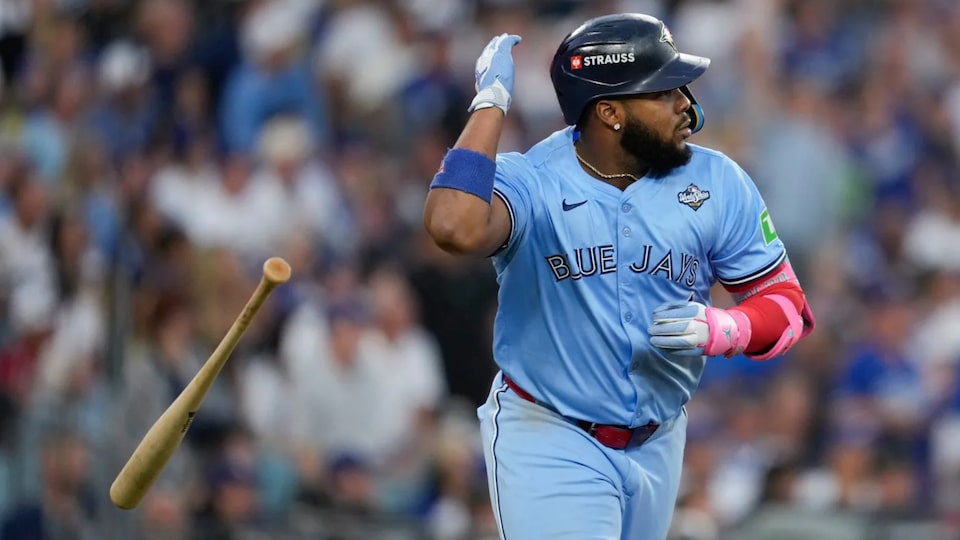 Blue Jays ready for Game 5 after tying up World Series 2-2