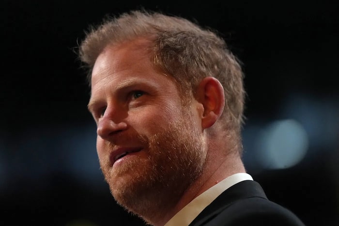 Prince Harry continues his visit to the city, visiting war veterans at Sunnybrook