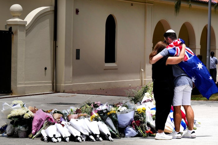 CTV National News: Jewish community targeted in deadly mass shooting in Australia