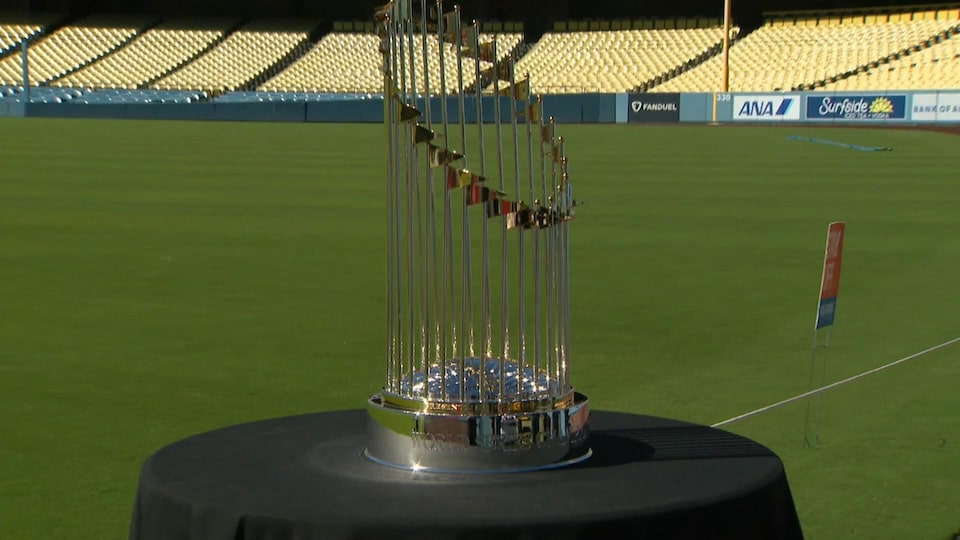 Jays look to seize control of the World Series