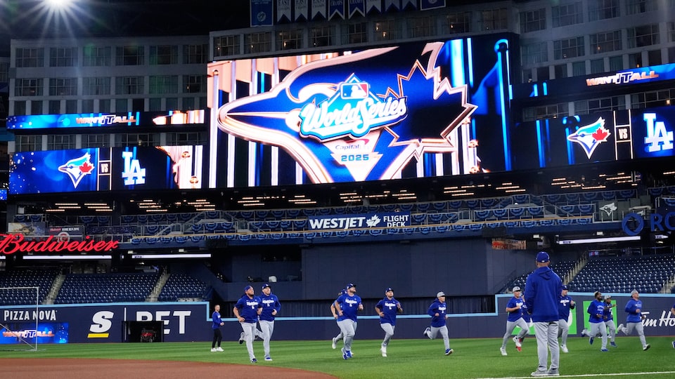 CTV National News: A look inside the Rogers Centre as the World Series kicks off tonight