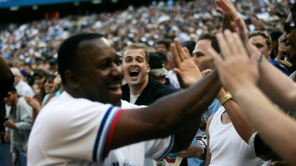 CTV National News: How ticket prices have changed since the Blue Jays' last World Series appearance