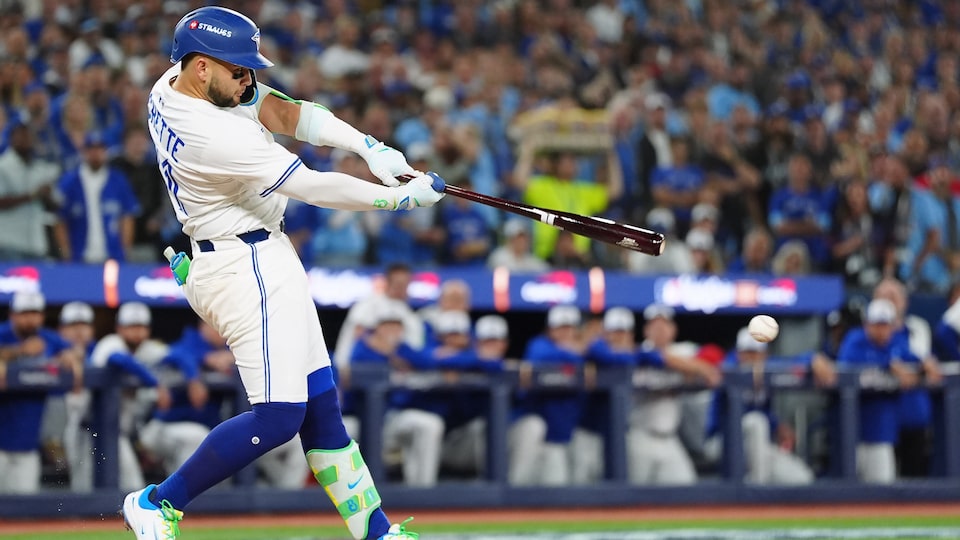 ‘It’s a nice weapon to have on the bench’: Schneider on Bichette being ready for Game 2